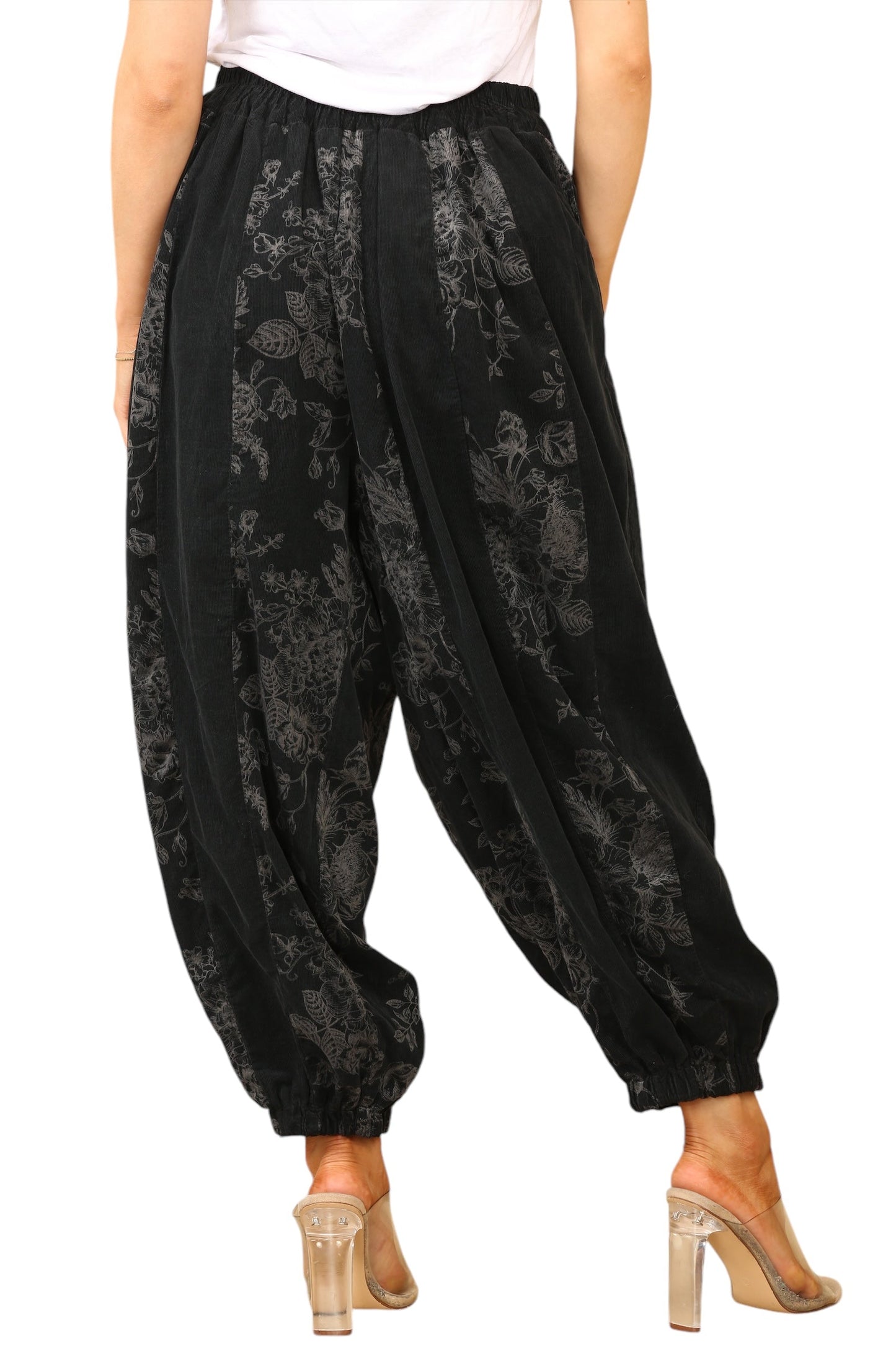 Needle cord cocoon shape trouser