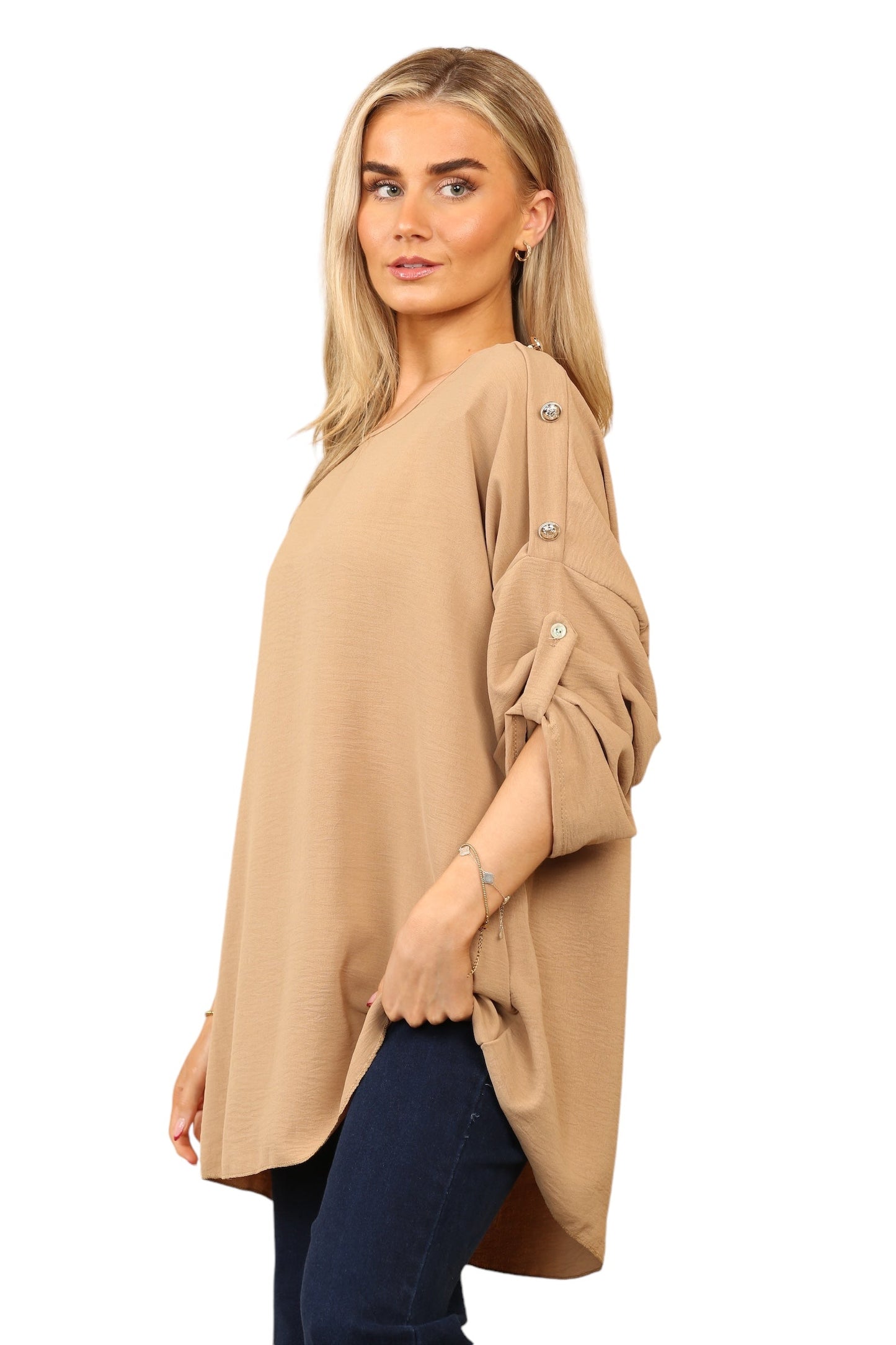 Round neck viscous with brass shoulder design
