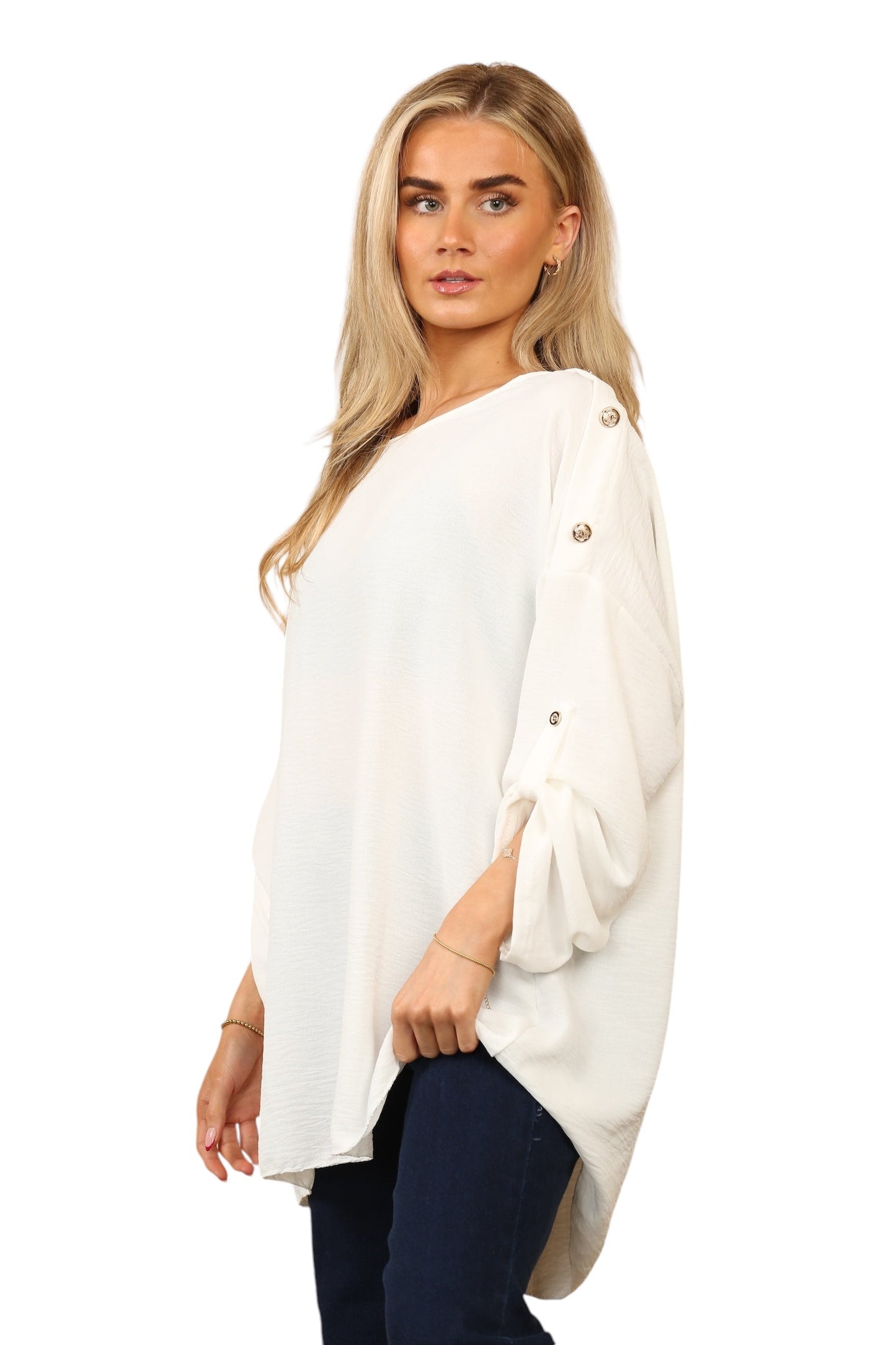 Round neck viscous with brass shoulder design