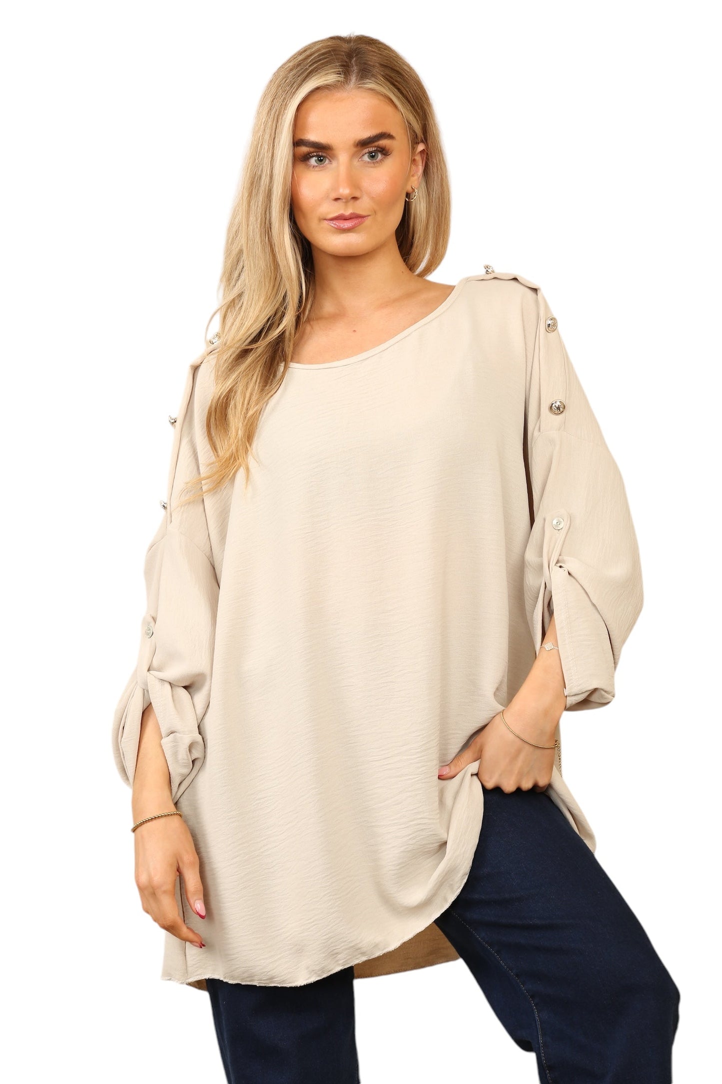 Round neck viscous with brass shoulder design